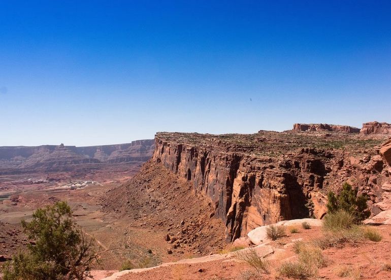 Hiking in Arches National Park