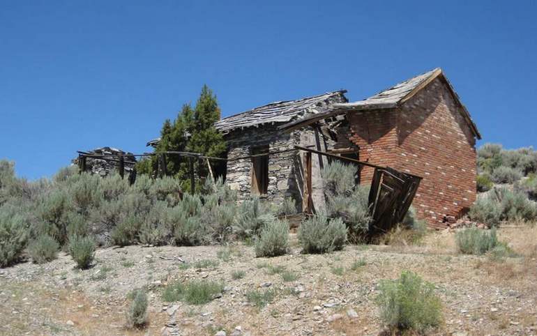 Belmont Ghost Town abandoned building