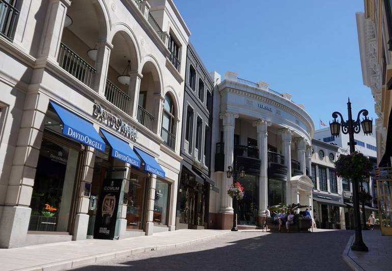 Window Shopping Rodeo Drive