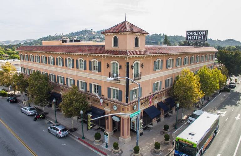 Carton Hotel Atascadero