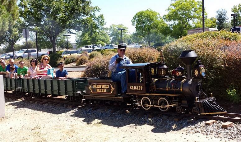 Folsom Zoo Day Trip