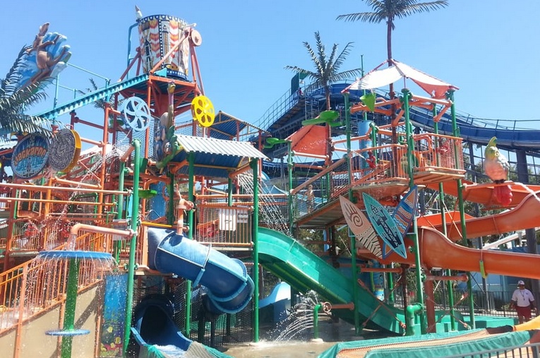 Boomerang Bay Water Park