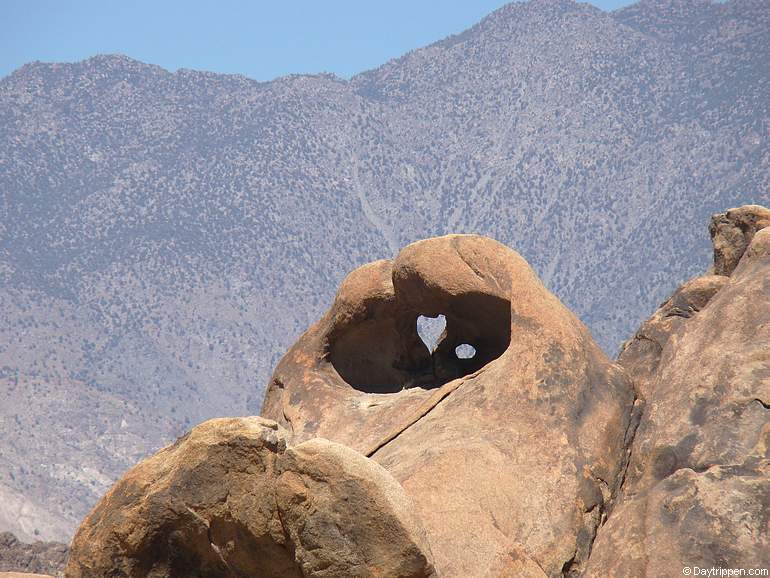 Heart Arch Alabama Hills