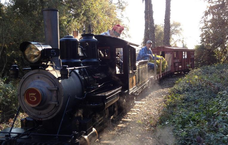 Hillcrest Farm and Railroad