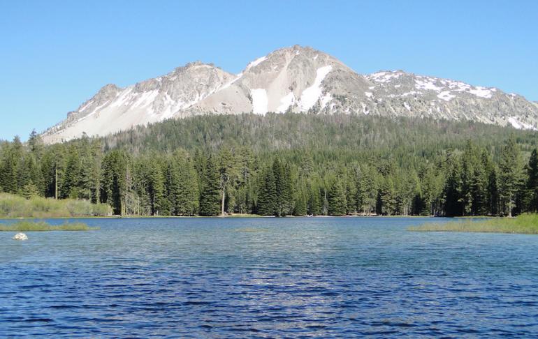 Manzanita Lake Lassen Park