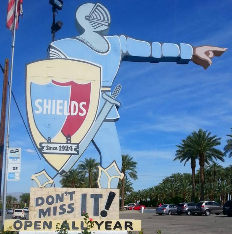 Shields Date Garden Knight Sign